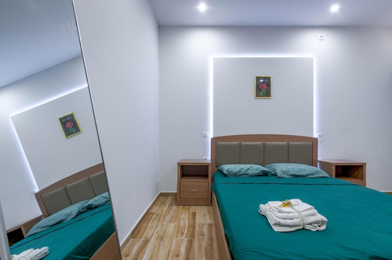 Renovated 2Bd House Close To Pireus Port Ngoại thất bức ảnh