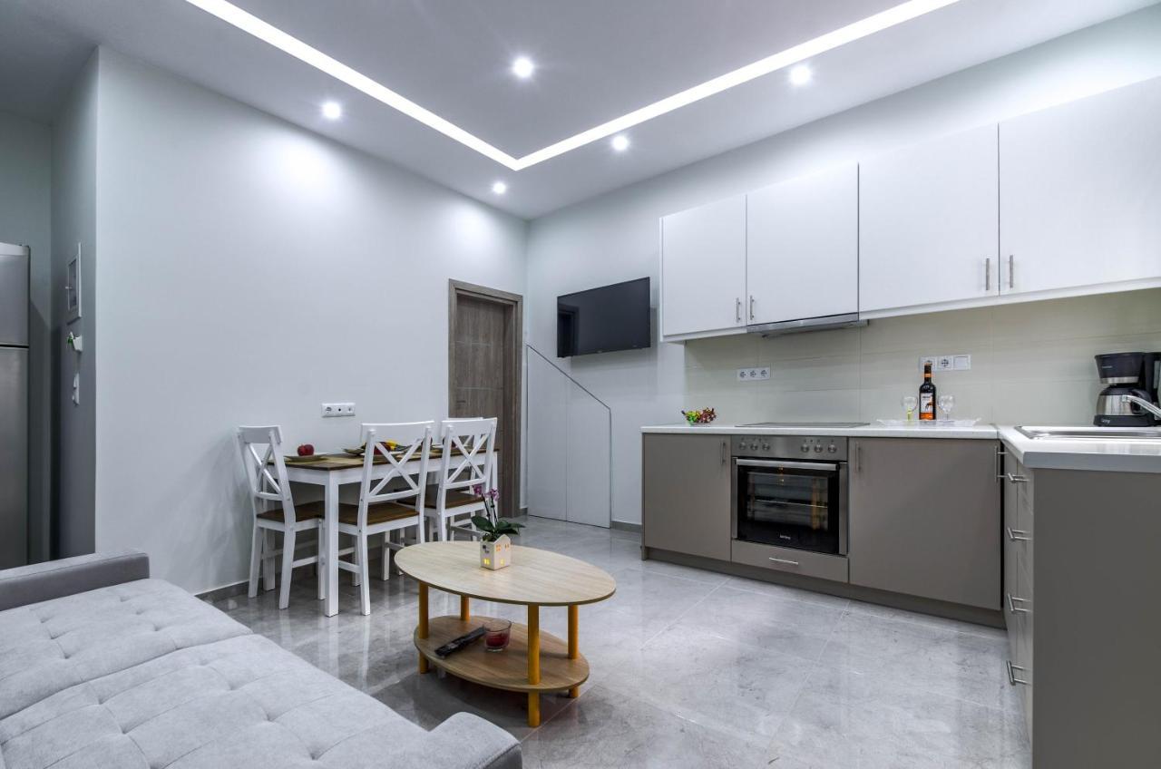 Renovated 2Bd House Close To Pireus Port Ngoại thất bức ảnh