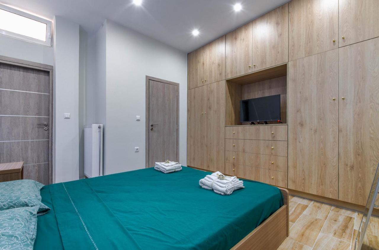 Renovated 2Bd House Close To Pireus Port Ngoại thất bức ảnh