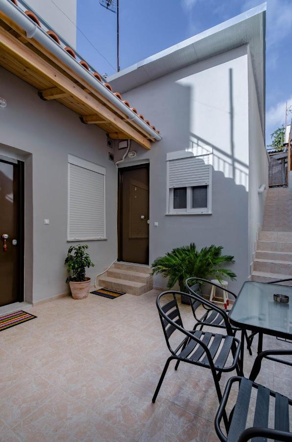 Renovated 2Bd House Close To Pireus Port Ngoại thất bức ảnh