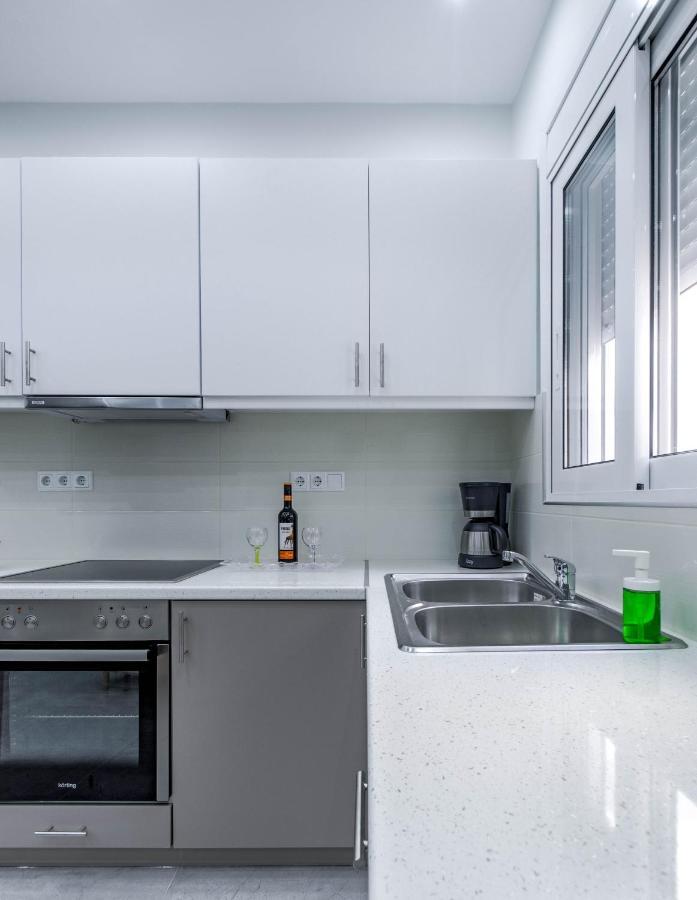 Renovated 2Bd House Close To Pireus Port Ngoại thất bức ảnh
