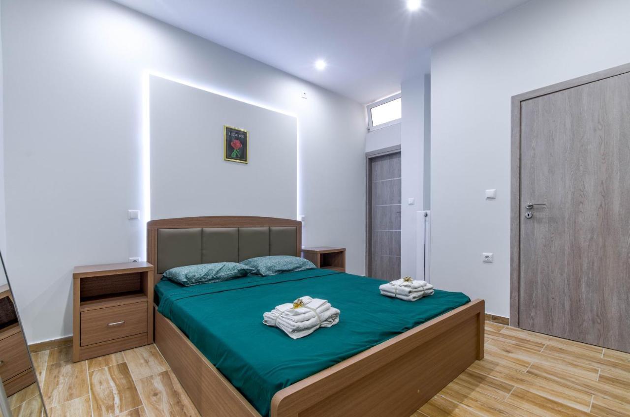 Renovated 2Bd House Close To Pireus Port Ngoại thất bức ảnh