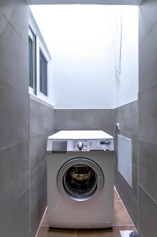 Renovated 2Bd House Close To Pireus Port Ngoại thất bức ảnh