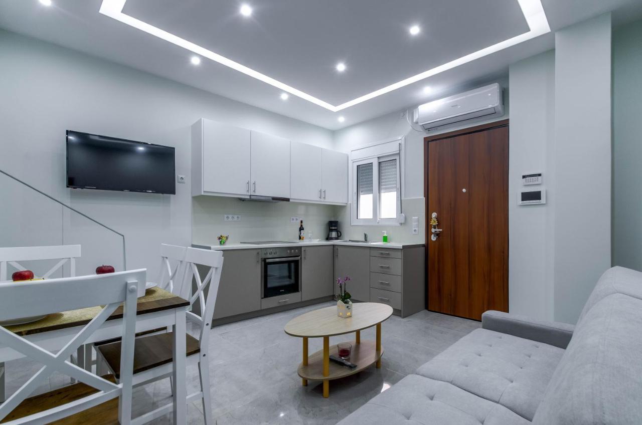 Renovated 2Bd House Close To Pireus Port Ngoại thất bức ảnh