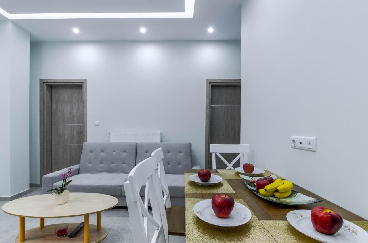 Renovated 2Bd House Close To Pireus Port Ngoại thất bức ảnh